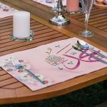 - Servis6li-Set283-Gorsel2 - Realhomes  6'lı Pembe Zemin Dini Motifli Amerikan Servis Seti Realhomes