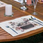 6'lı Renkli Zemin Antika Daktilo Çizimli Amerikan Servis Seti Realhomes