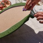 Realhomes Tropik Yaprak Tasarımlı Üçgen Püsküllü Runner 1 Adet & 6 Adet Yeşil Renkli Supla Realhomes