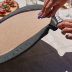 - SuplaRunner-DuzRenkSet-10205-Gorsel3 - Realhomes  Realhomes Gri Ekose Zeminli Yılbaşı Temalı Üçgen Püsküllü Runner 1 Adet & 6 Adet Gri Renkli Supla Realhomes