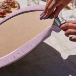 - SuplaRunner-DuzRenkSet-2114-Gorsel3 - Realhomes  Realhomes Ortanca Çiçeği Tasarımlı Üçgen Püsküllü Runner 1 Adet & 6 Adet Pembe Renkli Supla Realhomes