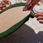 Realhomes Geometrik Oval Tasarımlı Üçgen Püsküllü Runner 1 Adet & 6 Adet Yeşil Renkli Supla Realhomes