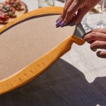 Realhomes Sanatsal Çizimler Üçgen Püsküllü Runner 1 Adet & 6 Adet Hardal Renkli Supla Realhomes