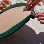 - SuplaRunner-DuzRenkSet-835-Gorsel3 - Realhomes  Realhomes Yeşil Tropik Yaprak Tasarımlı Üçgen Püsküllü Runner 1 Adet & 6 Adet Koyu Yeşil Renkli Supla Realhomes