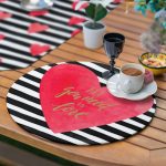 6+1'li Siyah Beyaz Çizgili Kalp Tasarımlı Aşk Temalı Supla Runner Seti Realhomes