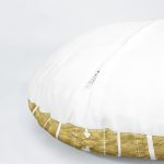 4'lü Renkli Zemin Üzerinde Gold Detaylı Geometrik Desenli Modern Yuvarlak Yastık Kırlent Kılıf Seti Realhomes