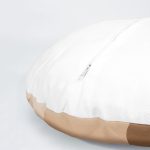 4'lü Renkli Zemin Üzerinde Yaprak Desenli Modern Yuvarlak Yastık Kırlent Kılıf Seti Realhomes