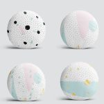 4'lü Beyaz Zemin Üzerinde Siyah Puantiyeli Modern Yuvarlak Yastık Kırlent Kılıf Seti Realhomes