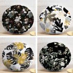 4'lü Siyah Zemin Üzerinde Gold Detaylı Yaprak Desenli Modern Yuvarlak Yastık Kırlent Kılıf Seti Realhomes