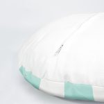 4'lü Beyaz Zemin Üzerinde Gold Detaylı Geometrik Desenli Modern Yuvarlak Yastık Kırlent Kılıf Seti Realhomes