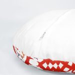 4'lü Beyaz Zemin Üzerinde Çini Desenli Modern Yuvarlak Yastık Kırlent Kılıf Seti Realhomes