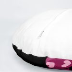 - YuvPtk4luSet776-4lu-Siyah-Zemin-Pembe-Kurdele-Tasarimli-Dijital-Baskili-Modern-Yuvarlak-Yastik-Kirlent-Kilif-Seti-2 - Realhomes 4'lü Siyah Zemin Pembe Kurdele Tasarımlı Dijital Baskılı Modern Yuvarlak Yastık Kırlent Kılıf Seti Realhomes