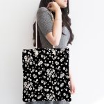 Siyah Zeminde Beyaz Çiçekler Dijital Baskılı Kumaş Plaj Çantası Realhomes