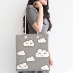 - Canta-2140-1 - Realhomes Gri Zeminli Bulut Motifli Dijital Baskılı Kumaş Plaj Çantası Realhomes