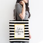 - Canta-3382-1 - Realhomes Siyah Beyaz Gold Yazılı Modern Kumaş Plaj Çantası Realhomes