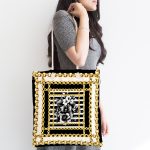 Altın Zincir Ve Çiçek Desenli Özel Tasarım Dijital Baskılı Kumaş Plaj Çantası Realhomes