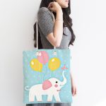 - Canta-4308-1 - Realhomes Mavi Zeminde Fil Motifli Özel Tasarımlı Dijital Baskılı Çocuk Odası Kumaş Plaj Çantası Realhomes