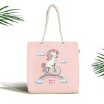 - Canta-4338 - Realhomes Bisiklete Binmiş Unicorn Desenli Özel Tasarımlı Dijital Baskılı Kumaş Plaj Çantası Realhomes