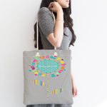 - Canta-4344-1 - Realhomes Realhomes Gri Zeminde Baby Shower Tasarımlı Kumaş Plaj Çantası Realhomes