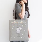 Gri Zeminde Fil Desenli Özel Tasarımlı Dijital Baskılı Çocuk Odası Kumaş Plaj Çantası Realhomes