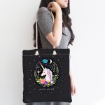 - Canta-4348-1 - Realhomes Realhomes Siyah Zeminde Unicorn At Desenli Kumaş Plaj Çantası Realhomes