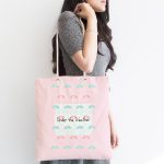 - Canta-4400-1 - Realhomes Pembe Zeminde Renkli Şemsiyeler Özel Tasarımlı Bebek Odası Kumaş Plaj Çantası Realhomes