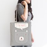 - Canta-4406-1 - Realhomes Gri Zeminde Mutlu Ayıcık Desenli Bebek Odası Kumaş Plaj Çantası Realhomes