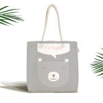 - Canta-4406 - Realhomes Gri Zeminde Mutlu Ayıcık Desenli Bebek Odası Kumaş Plaj Çantası Realhomes