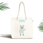 - Canta-4408 - Realhomes Beyaz Zeminde Şemsiyeli Ayıcık Motifli Özel Tasarımlı Dijital Baskılı Kumaş Plaj Çantası Realhomes