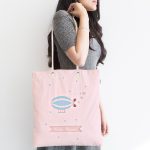 - Canta-4448-1 - Realhomes Realhomes Pembe Zeminde Balon Tasarımlı Kumaş Plaj Çantası Realhomes