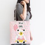 - Canta-4473-1 - Realhomes Pembe Zeminde It's A Girl Yazılı Özel Tasarımlı Dijital Baskılı Çocuk Odası Kumaş Plaj Çantası Realhomes
