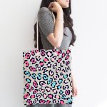 - Canta-4479-1 - Realhomes Renkli Leopar Desenli Özel Tasarımlı Dijital Baskılı Çocuk Odası Kumaş Plaj Çantası Realhomes