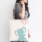 - Canta-4524-1 - Realhomes Beyaz Zemin Sevimli Fil Desenli Özel Tasarımlı Dijital Baskılı Çocuk Odası Kumaş Plaj Çantası Realhomes