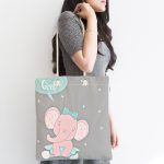 - Canta-4531-1 - Realhomes Gri Zemin I'am A Girl Yazılı Özel Tasarımlı Dijital Baskılı Çocuk Odası Kumaş Plaj Çantası Realhomes