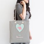 - Canta-4534-1 - Realhomes Gri Zemin Let's Shower Yazılı Özel Tasarımlı Dijital Baskılı Çocuk Odası Kumaş Plaj Çantası Realhomes