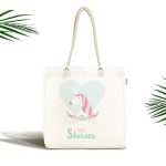 - Canta-4573 - Realhomes Beyaz Zeminli Mavi Kalpli Unicorn Desenli Çocuk Odası Kumaş Plaj Çantası Realhomes