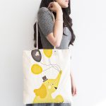 - Canta-4594-1 - Realhomes Beyaz Zeminde Uçan Balonlar ve Fil Desenli Çocuk Odası Kumaş Plaj Çantası Realhomes