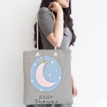 - Canta-4599-1 - Realhomes Gri Zemin Ay Desenli Baby Shower Özel Tasarımlı Dijital Baskılı Çocuk Odası Kumaş Plaj Çantası Realhomes