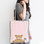 - Canta-4607-1 - Realhomes Ayıcık Ve Biberon Desenli Özel Tasarımlı Dijital Baskılı Çocuk Odası Kumaş Plaj Çantası Realhomes