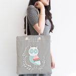 - Canta-4609-1 - Realhomes Gri Zemin Sevimli Baykuş Desenli Özel Tasarımlı Dijital Baskılı Kumaş Plaj Çantası Realhomes
