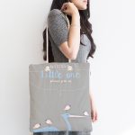 Gri Zemin Pelikan Ve Kuş Desenli Özel Tasarımlı Dijital Baskılı Çocuk Odası Kumaş Plaj Çantası Realhomes