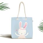 - Canta-4723 - Realhomes Mavi Zeminde Şarkı Söyleyen Tavşan Desenli Dijital Baskılı Çocuk Odası Kumaş Plaj Çantası Realhomes