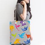 Realhomes Gri Zeminli Origami Sanatı Dijital Baskılı Kumaş Plaj Çantası Realhomes