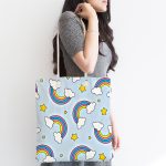 - Canta-4899-1 - Realhomes Realhomes Mavi Zeminde Gökkuşağı Dijital Baskılı Kumaş Plaj Çantası Realhomes