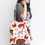 Realhomes Beyaz Zeminde Sevimli Hayvanlar Desenli Dijital Baskılı Kumaş Plaj Çantası Realhomes