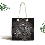 - Canta-5007 - Realhomes Siyah Zeminde Beyaz Dekoratif Desenli Kumaş Plaj Çantası Realhomes