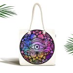 - Canta-5009 - Realhomes Realhomes Beyaz Zeminde Renkli Üçüncü Göz Motifli Kumaş Plaj Çantası Realhomes