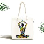 - Canta-5050 - Realhomes Beyaz Zeminde Gökkuşağı Yoga Desenli Kumaş Plaj Çantası Realhomes