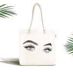 - Canta-5096 - Realhomes Realhomes Beyaz Zeminde Kirpik Motifli Özel Tasarım Kumaş Plaj Çantası Realhomes