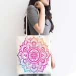 Beyaz Zeminde Pembe Mavi Mandala Desenli Özel Tasarım Kumaş Plaj Çantası Realhomes